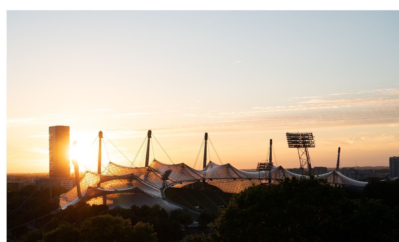 Assistenz (gn.) im Vorstandsbüro, Schwerpunkt Empfang - Job - Jobs