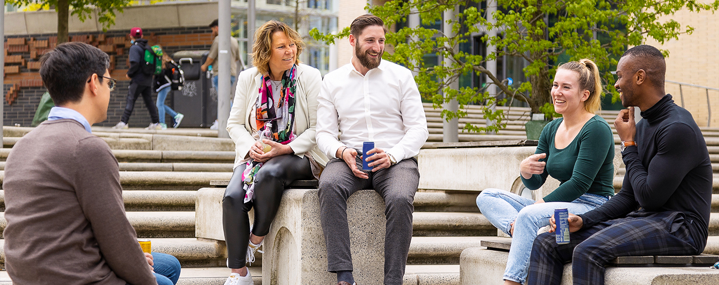 Servicemitarbeiter Zentrale Dienste und Poststelle (m/w/d) - Job Hamburg - Karriere | Pantaenius