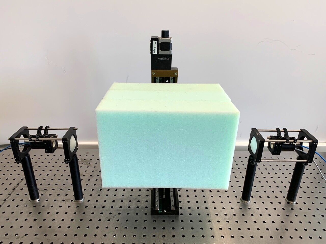 HiWi-Job/Praktikums-/Studien-/Abschlussarbeit Automatisierte Schaumstoffprüfung mittels Radar- und Terahertz-Technik - Job Würzburg - Jobs