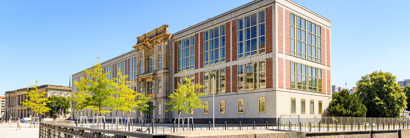 Social Media and Content Officer Social Media and Content Officer - Job Berlin, Home office - Jobs | ESMT Berlin