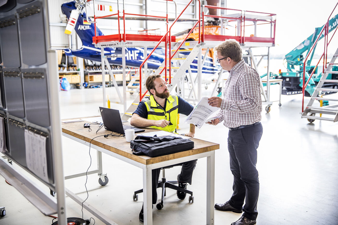 Junior IT System Administrator (m/w/d) Junior IT System Administrator (m/w/d) - Job Emden - Jobs at Heli Service International GmbH
