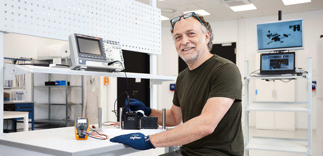 Mechaniker / Mechatroniker (m/w/d) Produktion 3D-Drucksysteme Mechaniker / Mechatroniker (m/w/d) Produktion 3D-Drucksysteme - Job Eggenstein-Leopoldshafen - Jobs at Nanoscribe