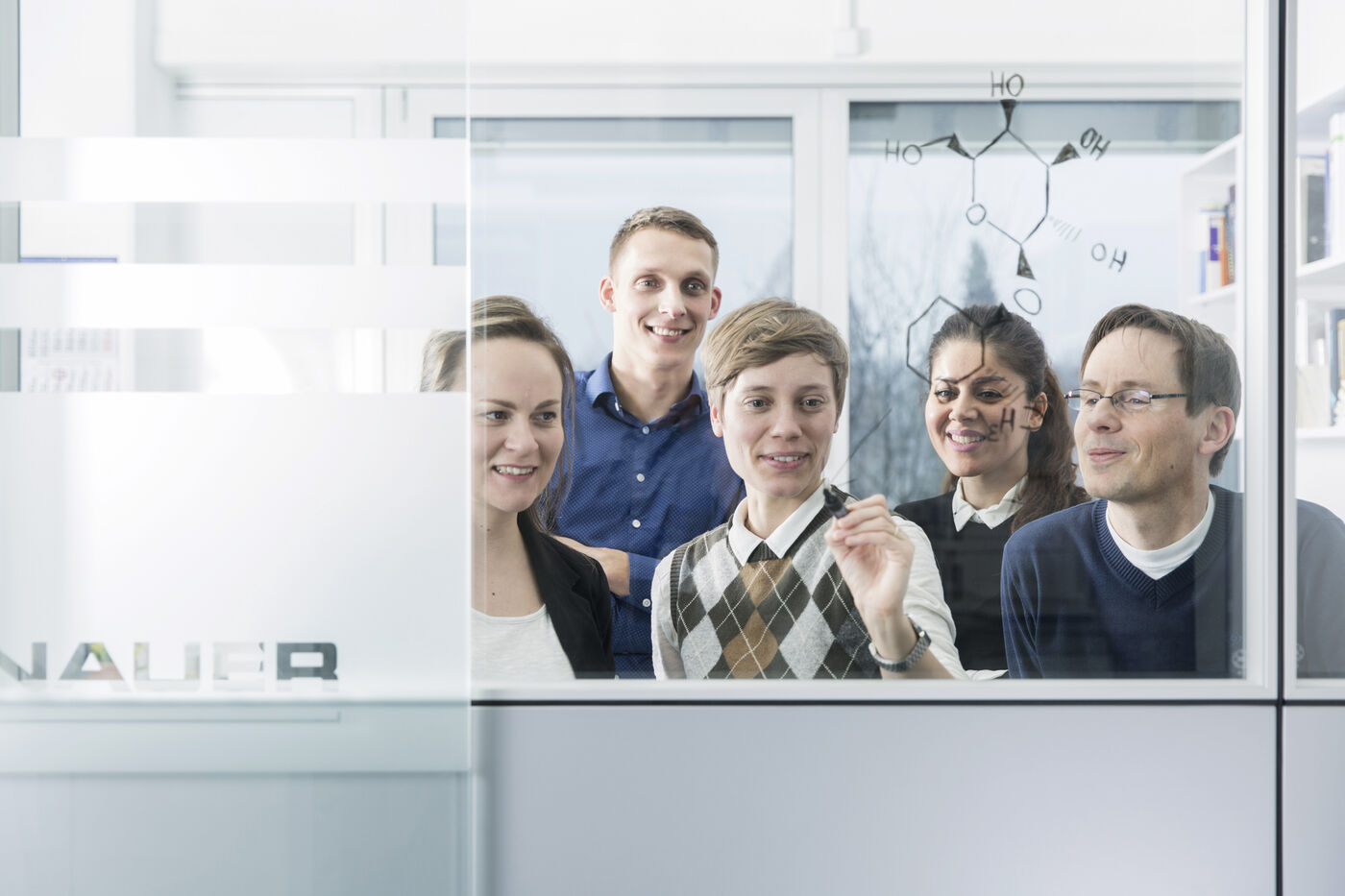 Grafiker / Grafikdesigner / Mediengestalter (m/w/d) Grafiker / Grafikdesigner / Mediengestalter (m/w/d) - Job - Jobs at KNAUER