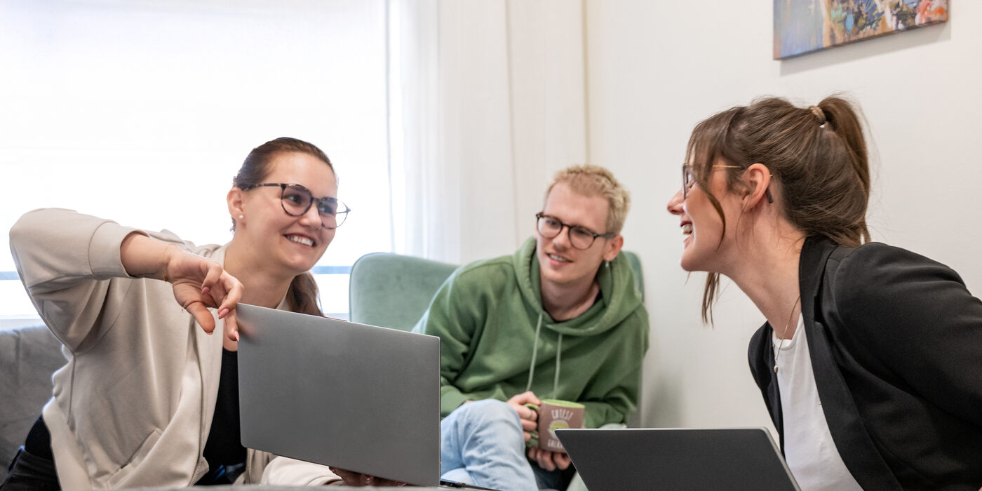 Controller* operatives Controlling*Geschlecht egal, Hauptsache gut - Job Hamburg, Remote work - e-systems Jobs 