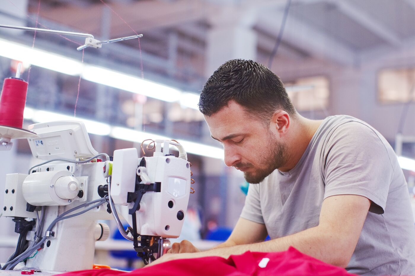 Technischer Konfektionär / Industrienäher (m/w/d) Technischer Konfektionär / Industrienäher (m/w/d) - Job Dresden - Karriere bei EAST|print