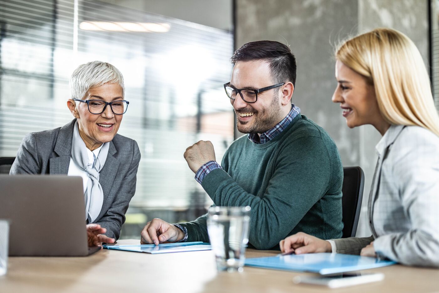 e.optimum Energie GmbHVertriebsmitarbeiter (m/w/d)im Außendienst B2Bfür die Region Hamburg (in Wohnortnähe) - Job Remote work - Jobs