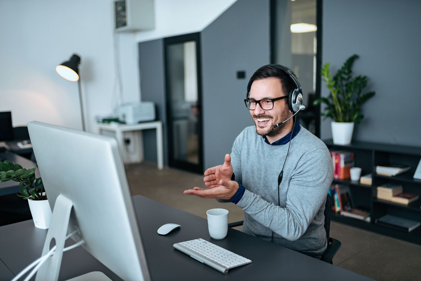Procurement Specialist (m/w/d) - Job Remote work -     