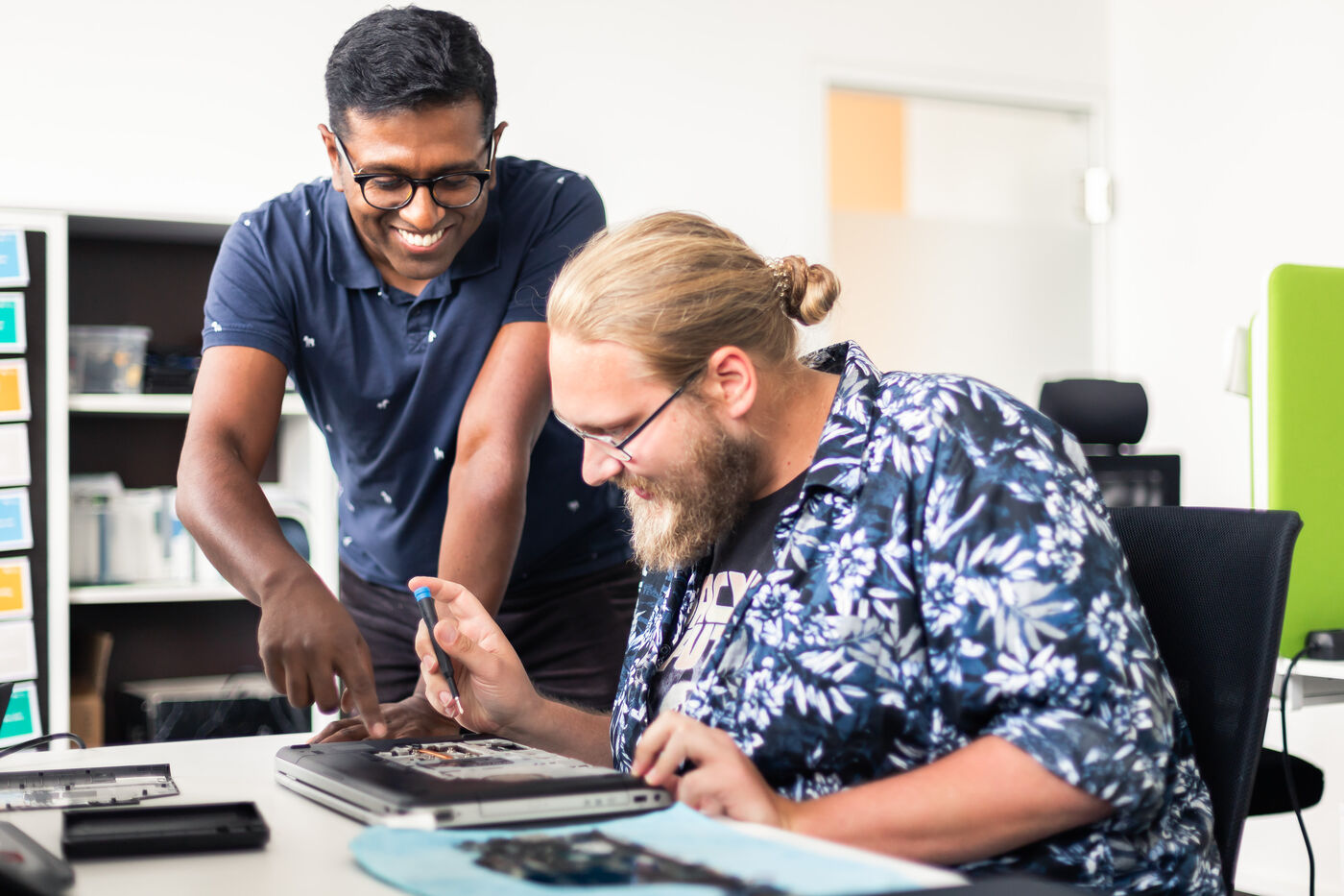 IT-Mitarbeiter:in Service und Support / IT-Service Engineer (w/m/d) - Job Köln, Kaiserslautern, Mobiles Arbeiten - Stellenangebote Deutsche Reihenhaus AG