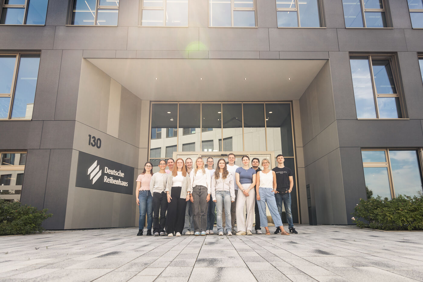 Ausbildung Kauffrau/-mann für Büromanagement (W/m/d) - Verwaltung Ausbildung Kauffrau/-mann für Büromanagement (W/m/d) - Verwaltung - Job Kaiserslautern - Stellenangebote Deutsche Reihenhaus AG - Bewerbungsformular