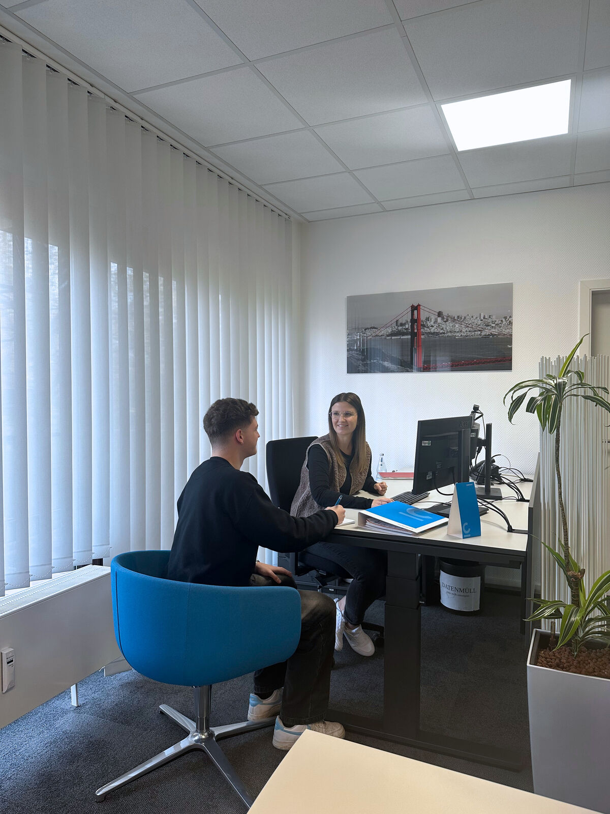 Ausbildung Kaufmann/Kauffrau für Büromanagement 2027 - Job Würzburg - Ausbildung Kaufmann/Kauffrau für Büromanagement 2027