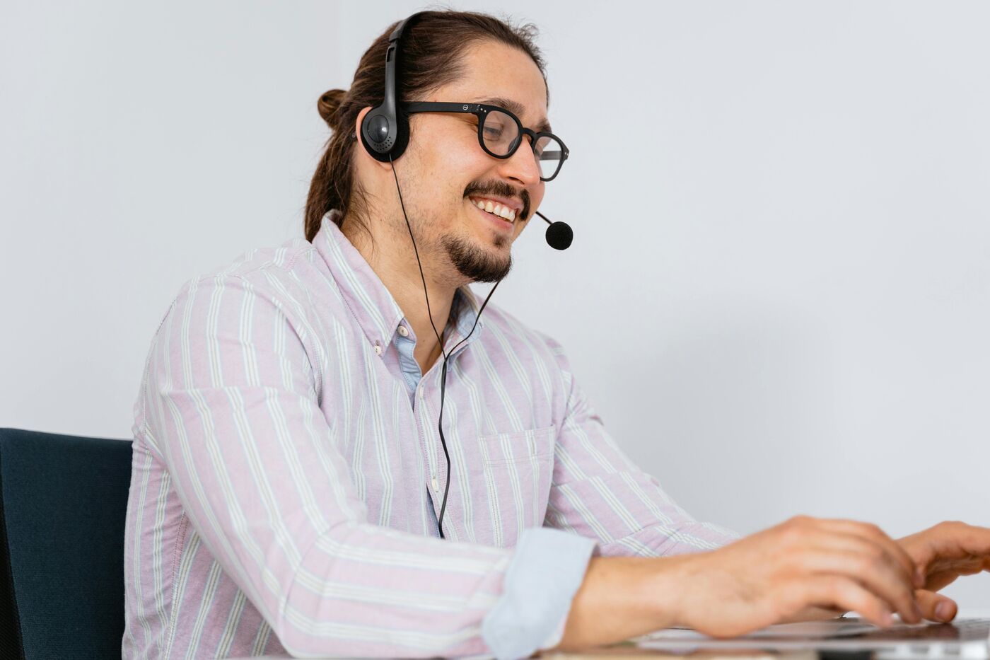 Kundenservice statt Call Center: Werde Teil unseres Teams (m/w/d) in TZ oder VZ - Job Halstenbek, Remote work - Karriere bei uns - AKKU SYS