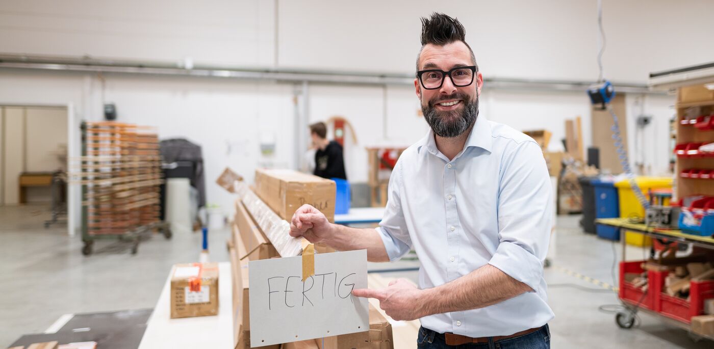 Leiter Fertigung / Fertigungsleiter (m,w,d) industrielle Möbelfertigung Leiter Fertigung / Fertigungsleiter (m,w,d) industrielle Möbelfertigung - Job Julbach - Stellenangebote der Oberhaizinger Gruppe