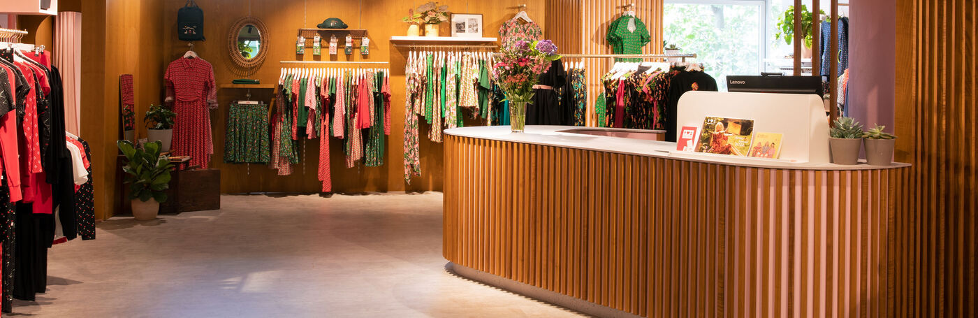 Verkäufer/ Sales Assistant (all genders) auf Minijobbasis - Berlin Bikini Verkäufer/ Sales Assistant (all genders) auf Minijobbasis - Berlin Bikini - Job Berlin - Blutsgeschwister | Offene Stellen