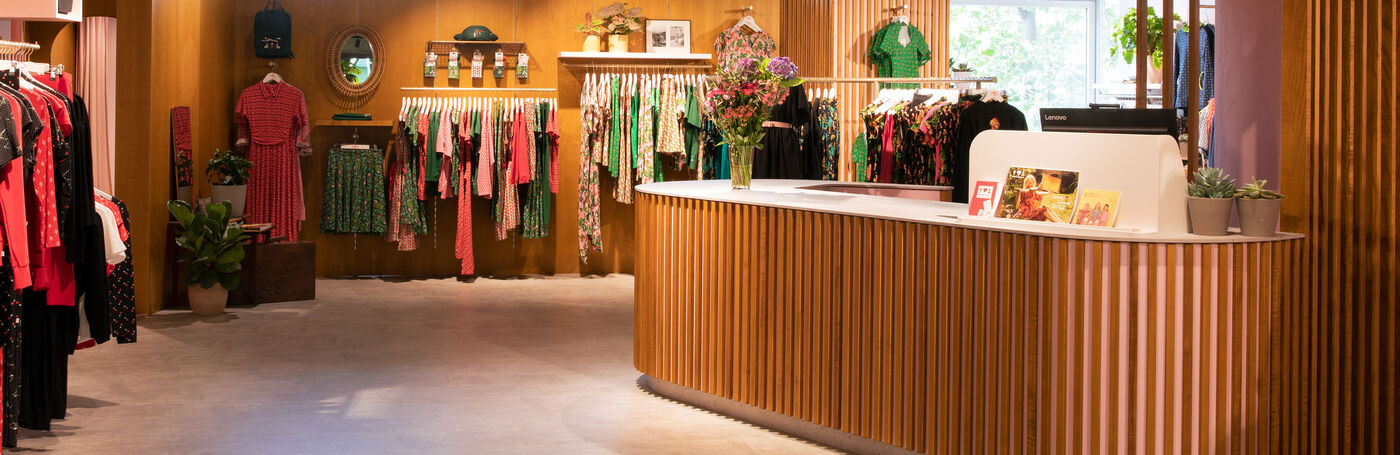 Verkäufer/ Sales Assistant (all genders) auf Minijobbasis - Berlin Bikini - Job Berlin - Blutsgeschwister | Offene Stellen