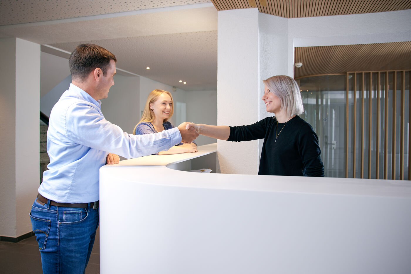 Empfangskraft (m/w/d) in Vollzeit mit Organisationstalent & Herzlichkeit Empfangskraft (m/w/d) in Vollzeit mit Organisationstalent & Herzlichkeit - Job Siegen - Jetzt bewerben!