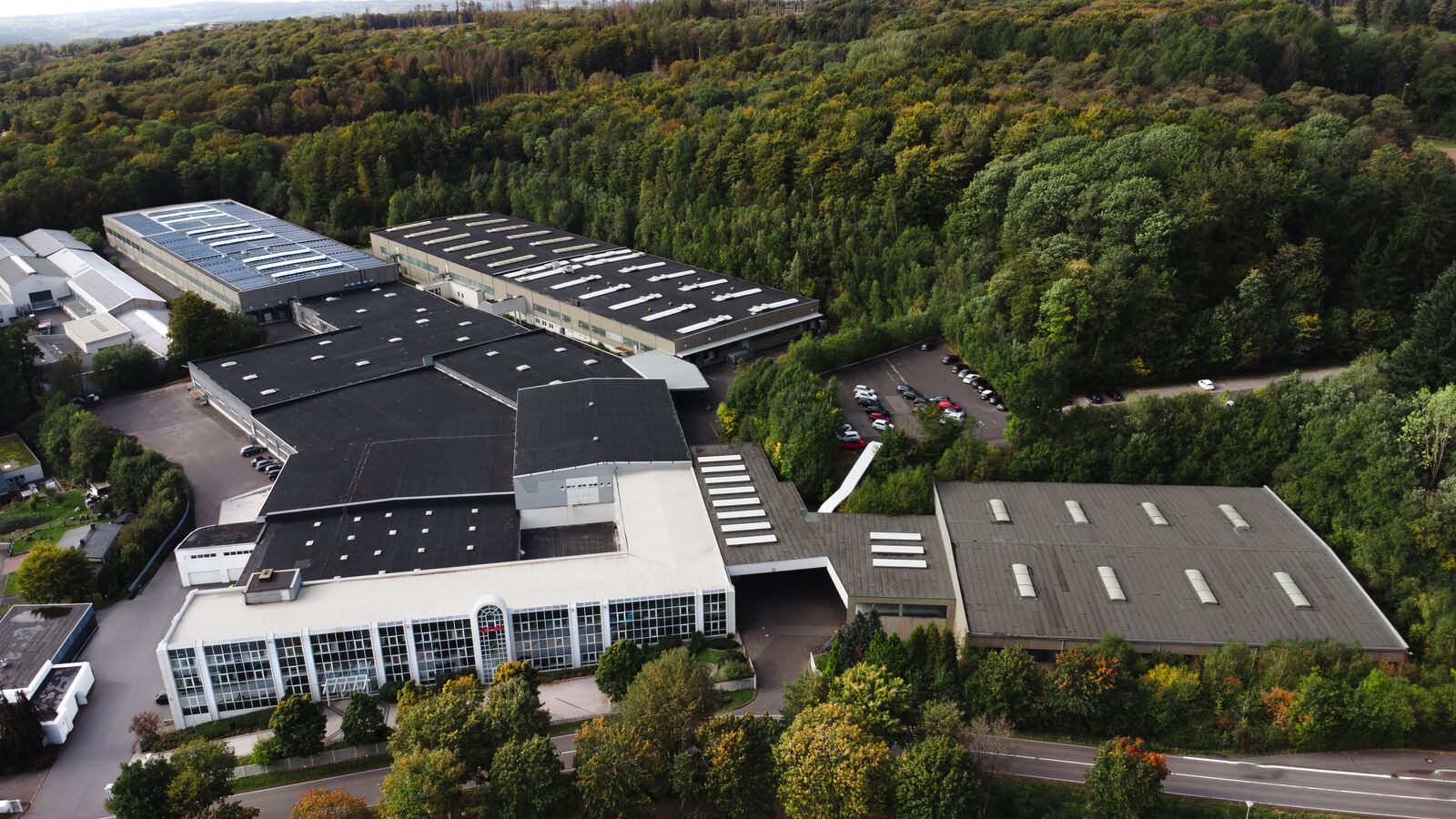 Ausbildung 2026 - Industriekaufmann/-frau (m/w/d) - Job Bad Marienberg - Karriere bei Lebek International Fashion GmbH & Co. KG