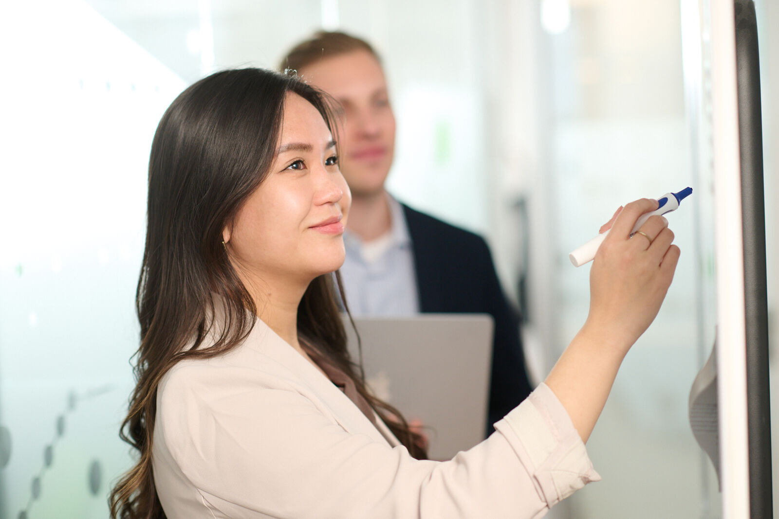 Director/Principal Strategy Consulting Energy and Infrastructure (m/f/d) - Job Hamburg, Homeoffice - Jobs